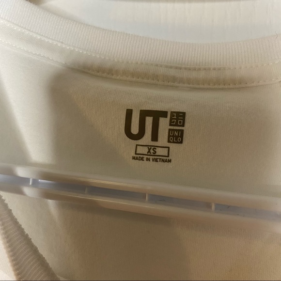 Uniqlo UT T shirt chocoball - Picture 5 of 12